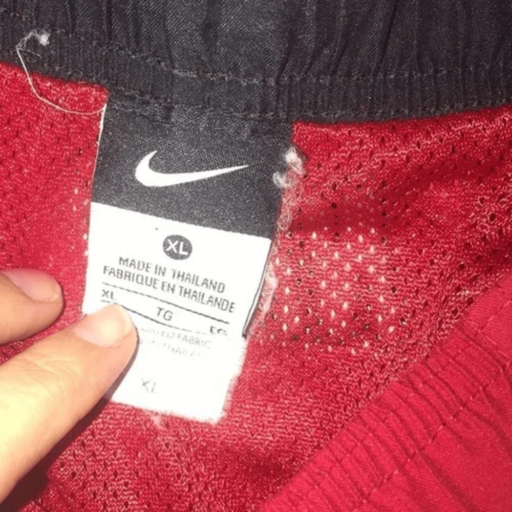 Vintage Nike Men's Quick Dry Elastic Waist Red Swim‎ Trunks Size XL